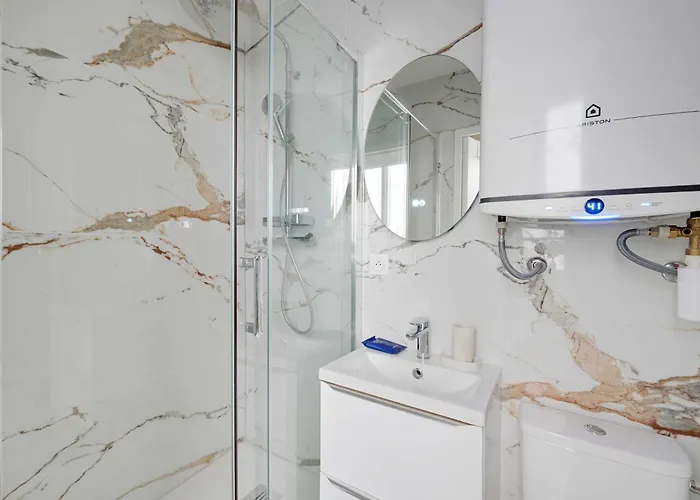 Cosy 2p - 01 Musee Du Louvre París